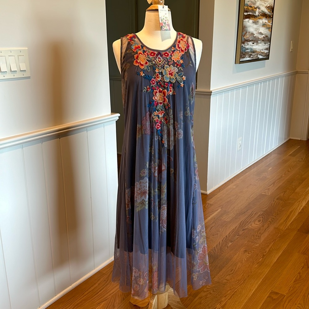 Johnny was Blue / multicolor embroidered netting dress with slip